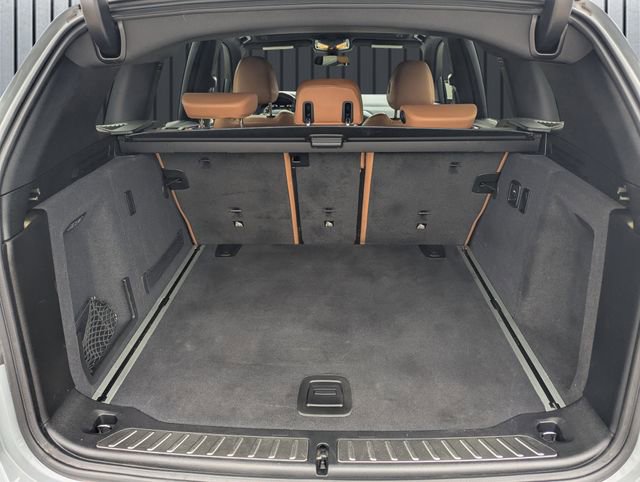 Used 2022 BMW X3 M40i w/ Premium Package image 9