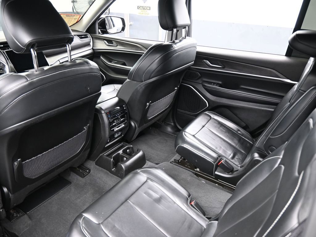 Used 2021 Jeep Grand Cherokee L Limited image 36