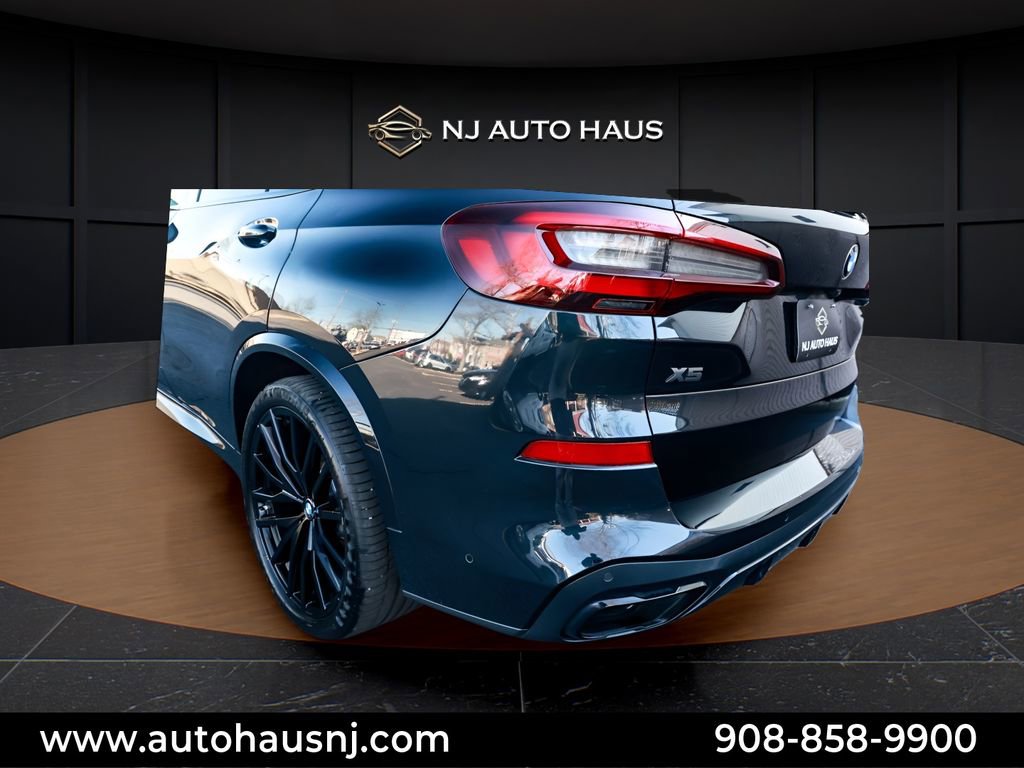 Used 2022 BMW X5 M50i w/ Premium Package AWD/4WD image 11