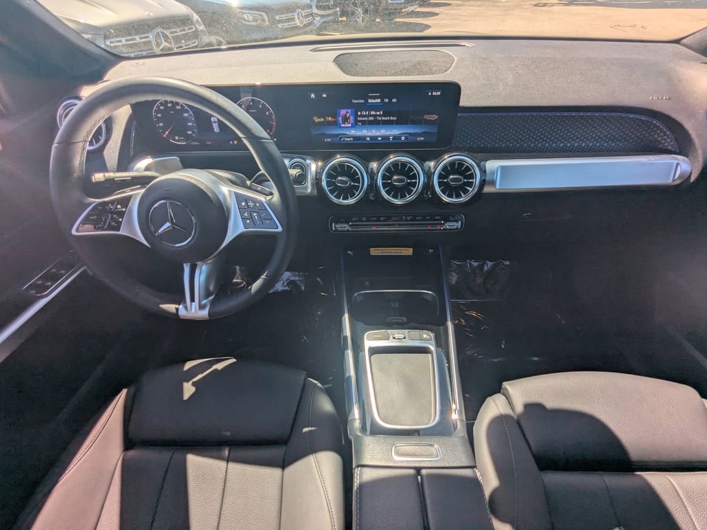 Certified 2025 Mercedes-Benz GLB 250 image 46