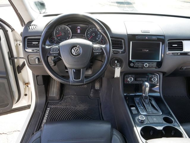 Used 2012 Volkswagen Touareg VR6 image 21