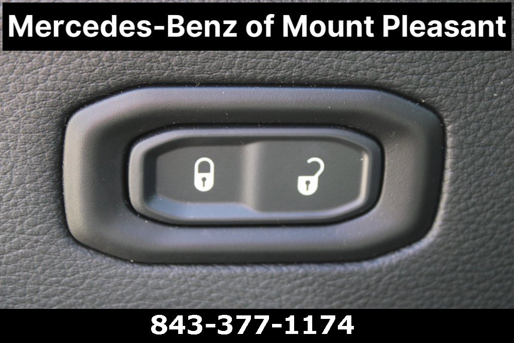 Used 2018 Jeep Wrangler Unlimited Sahara image 21