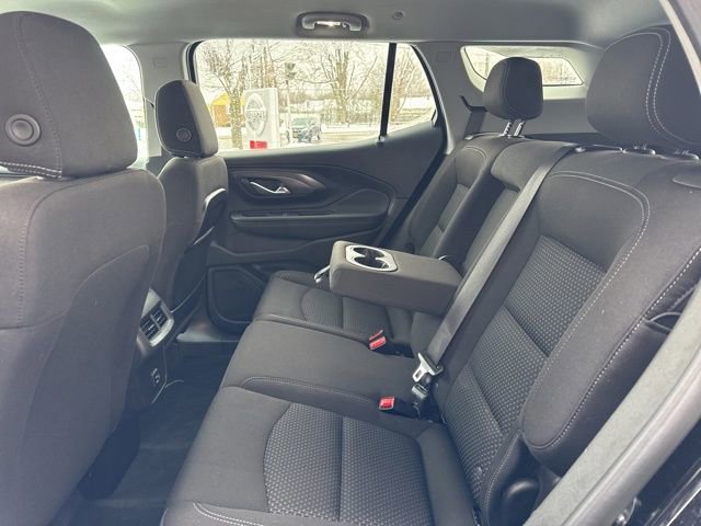 Used 2022 GMC Terrain SLE w/ Driver Convenience Package image 19