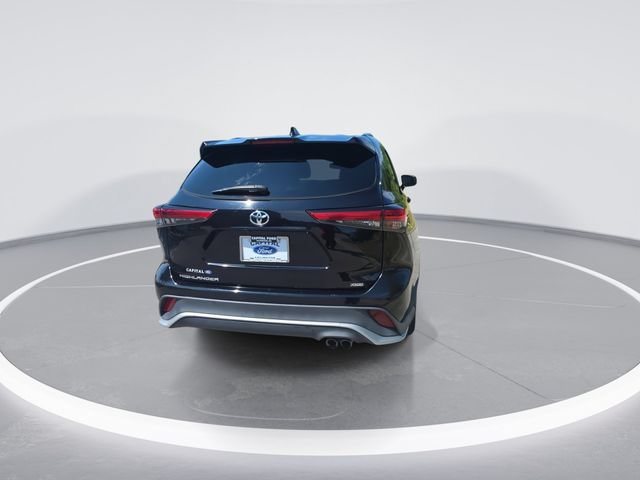 Used 2021 Toyota Highlander XSE FWD image 7