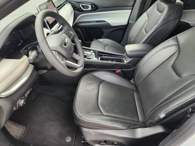 Used 2025 Jeep Compass Limited w/ Elite Group AWD/4WD image 9