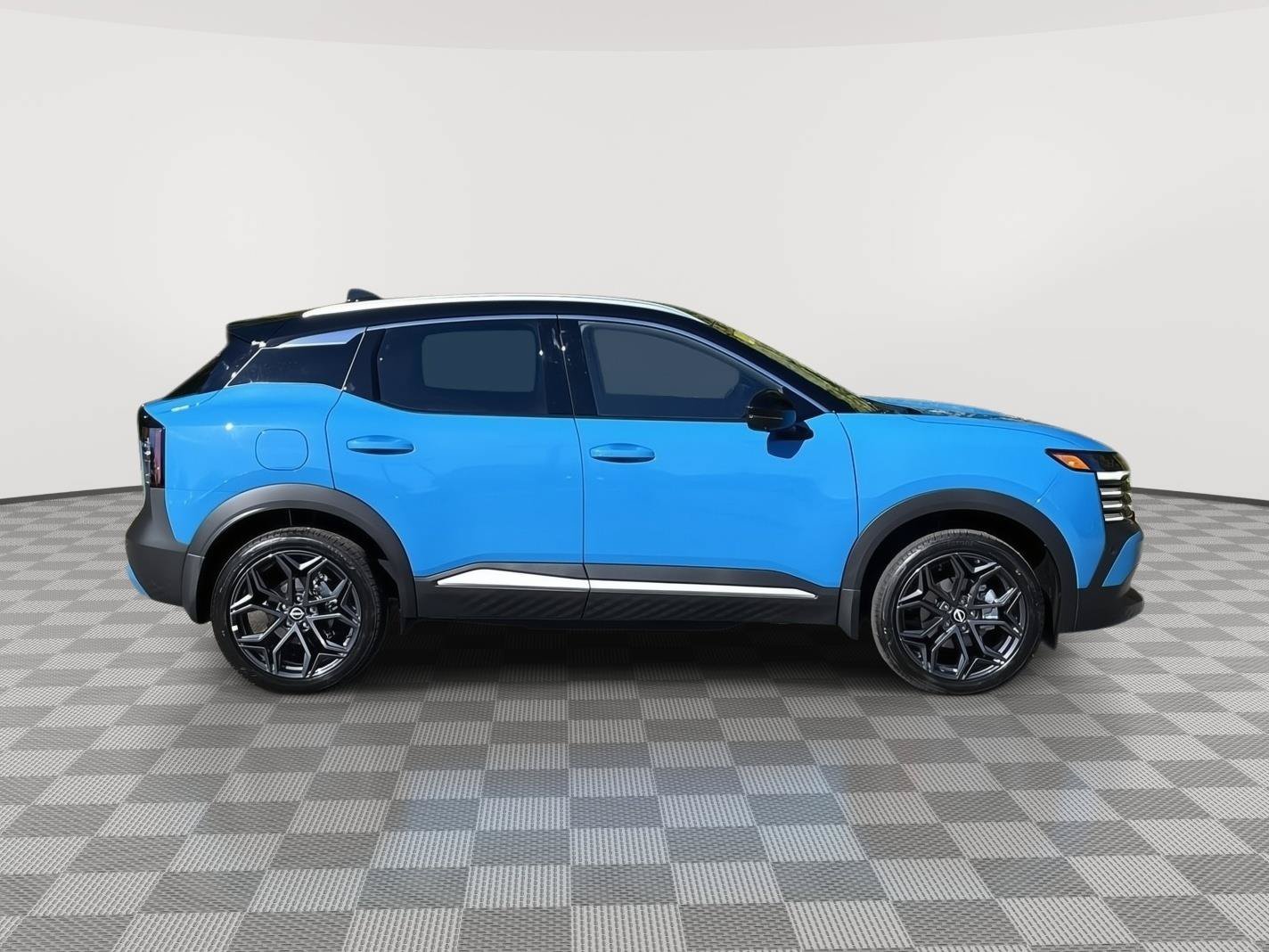 New 2027 Nissan Kicks SR AWD/4WD image 4