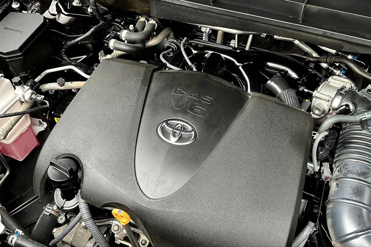 Used 2022 Toyota Highlander XLE image 28