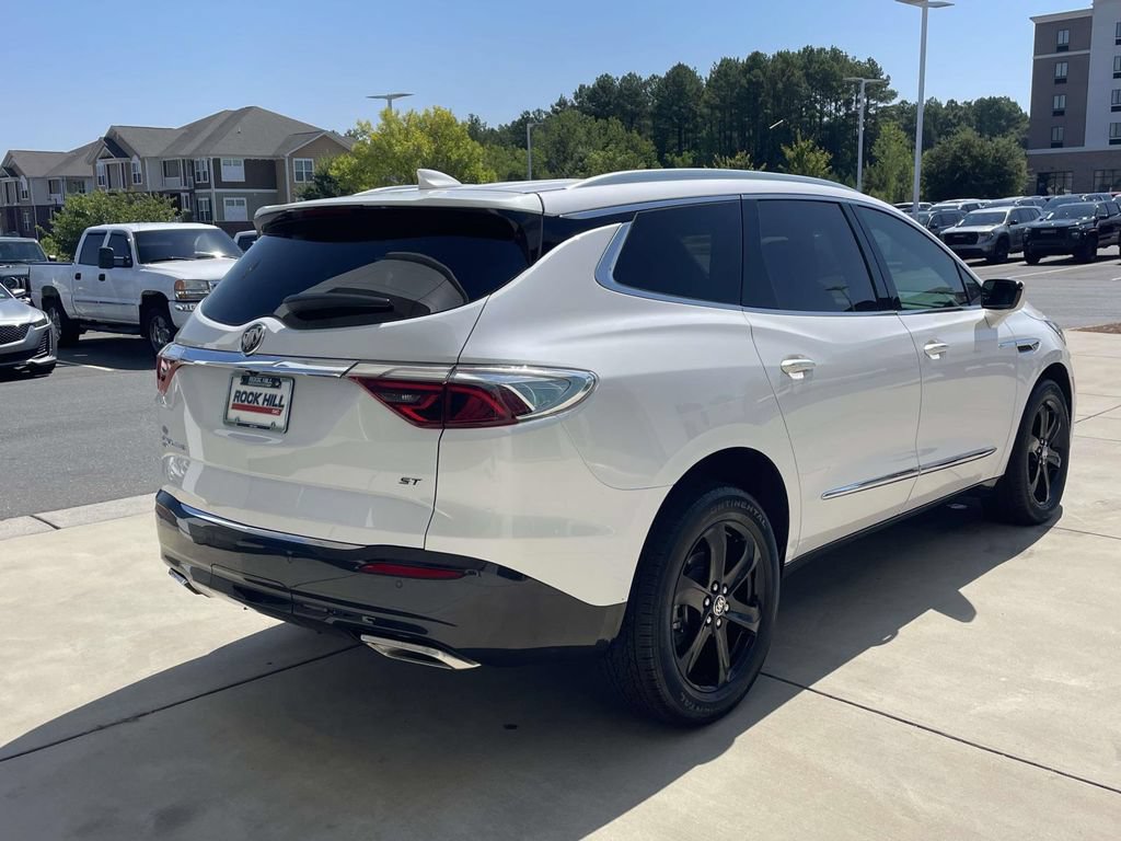 Used 2024 Buick Enclave Essence w/ Sport Touring Edition AWD/4WD image 7