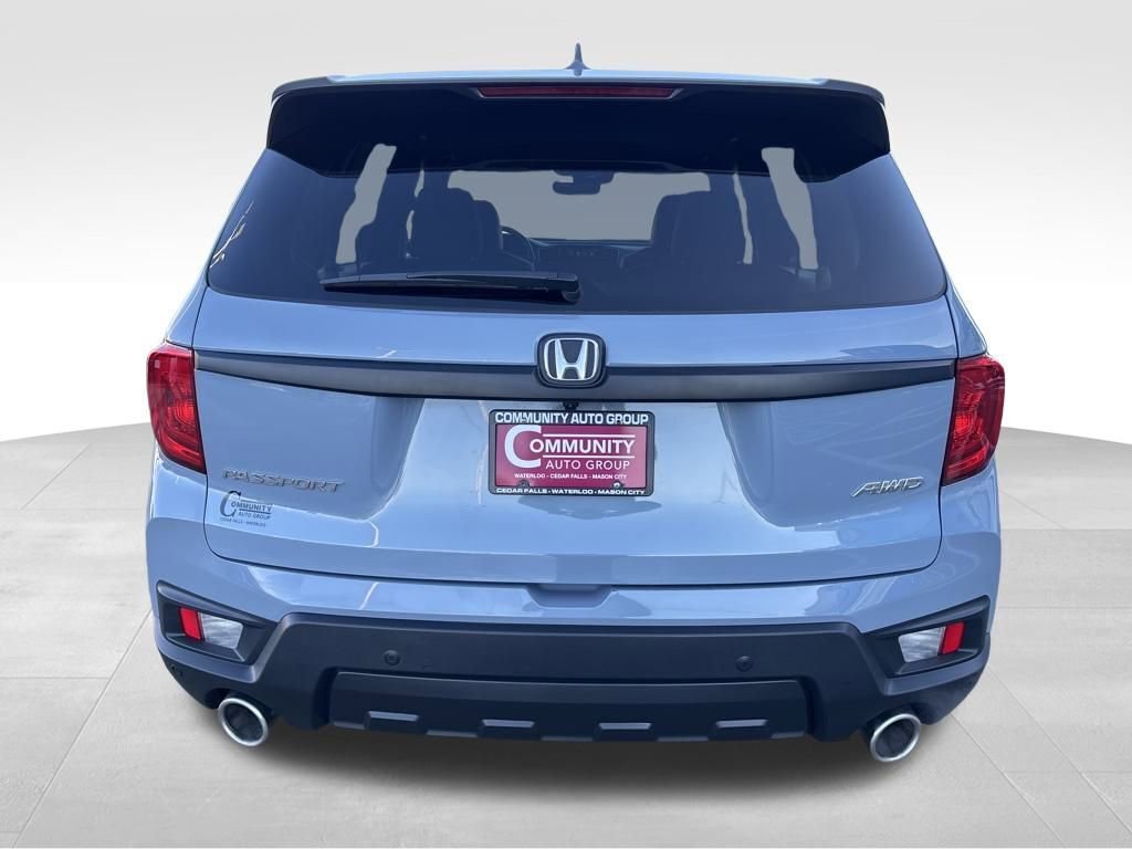 Used 2023 Honda Passport EX-L image 4