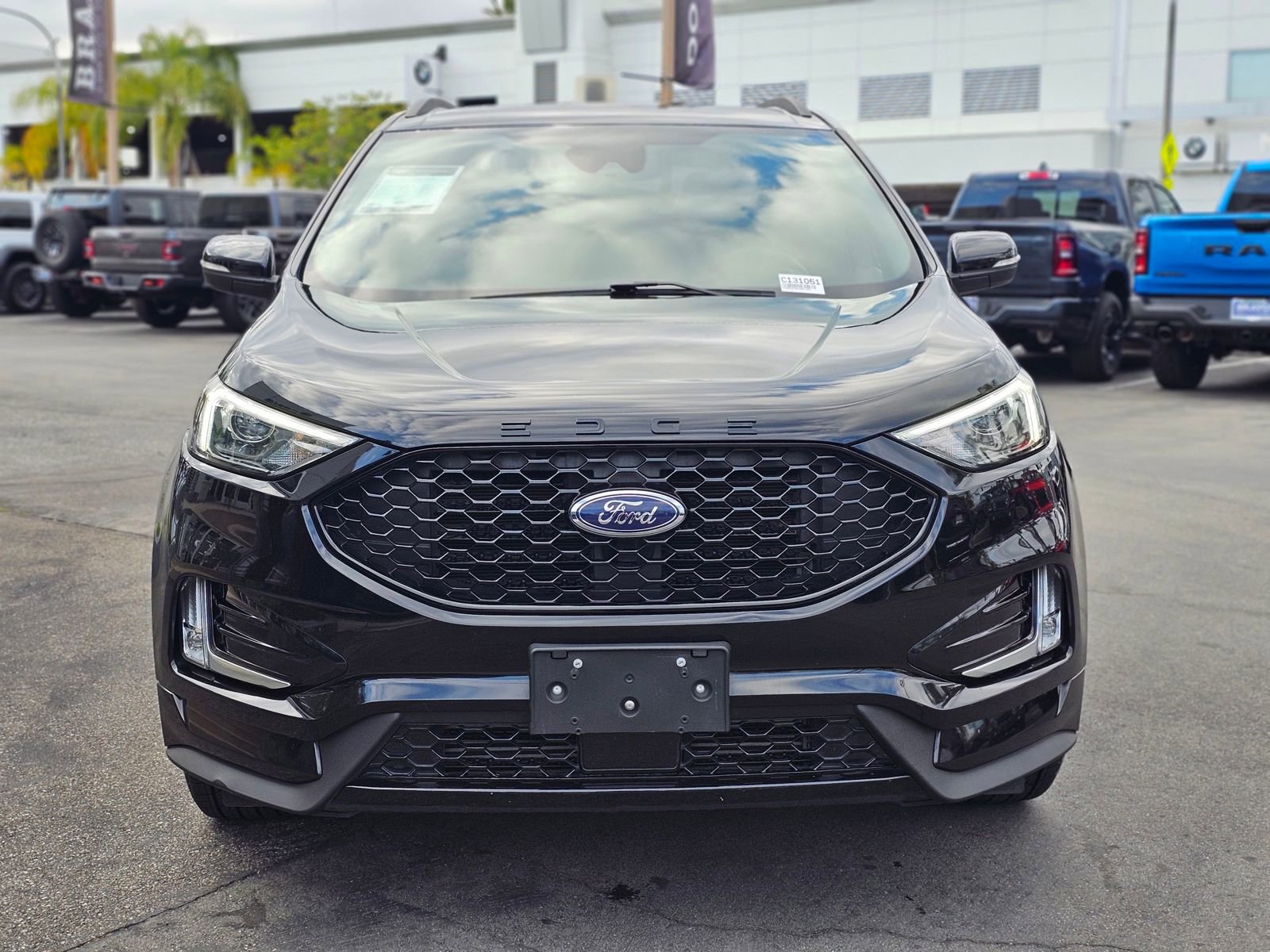 Used 2020 Ford Edge ST-Line FWD image 2