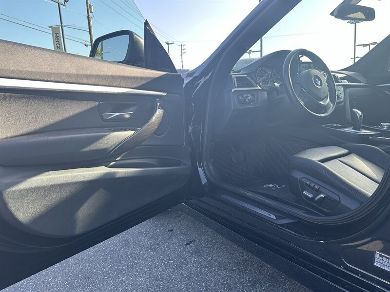 Used 2016 BMW 328i Gran Turismo xDrive AWD/4WD image 9