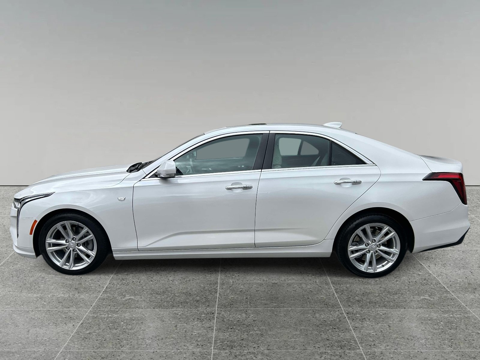Used 2023 Cadillac CT4 Luxury w/ Sun And Sound Package RWD image 2