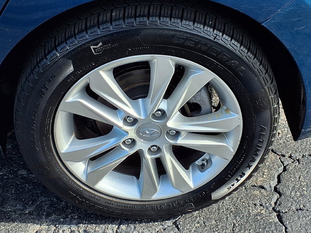 Used 2014 Hyundai Elantra GT FWD image 22