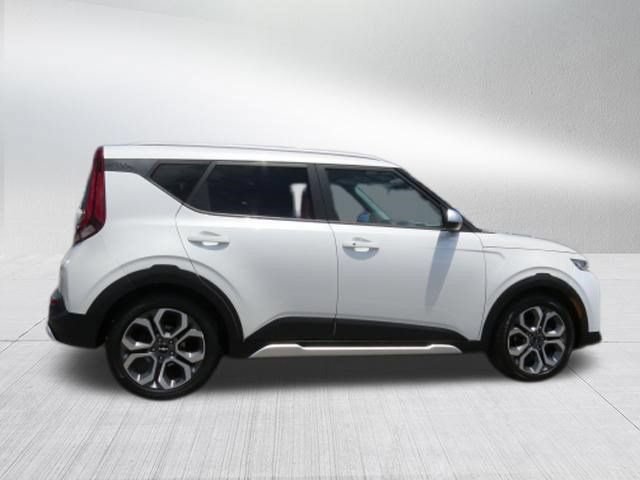 Used 2022 Kia Soul X-Line FWD image 2