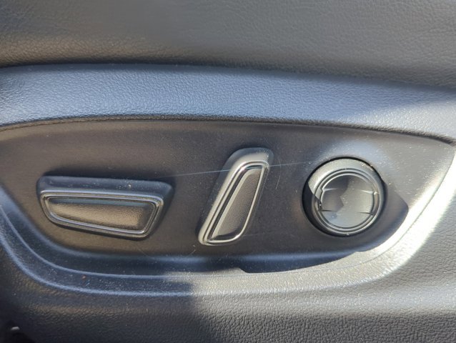 Used 2023 Toyota Camry SE image 13