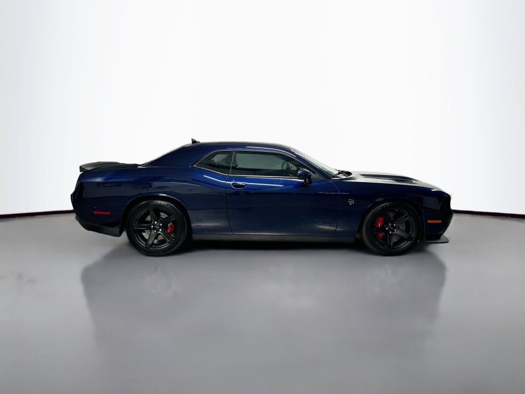 Used 2017 Dodge Challenger SRT Hellcat RWD image 8