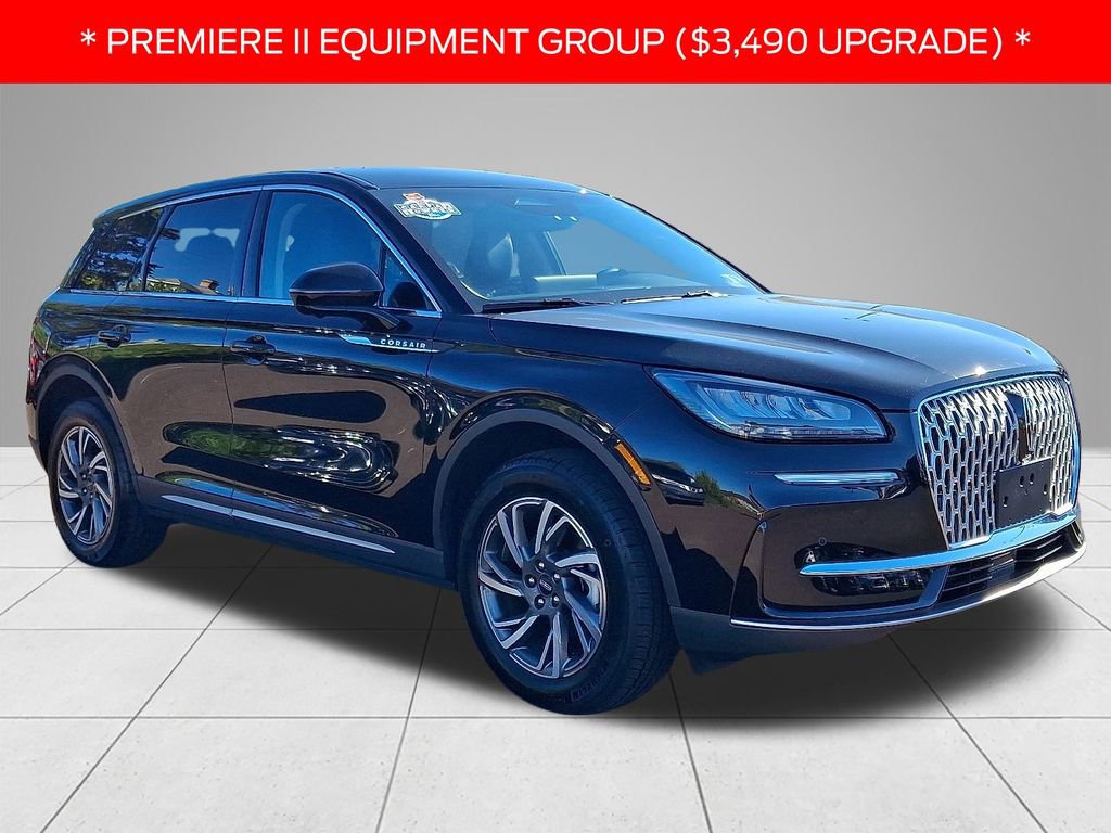 Used 2025 Lincoln Corsair AWD w/ Equipment Group 101A image 3