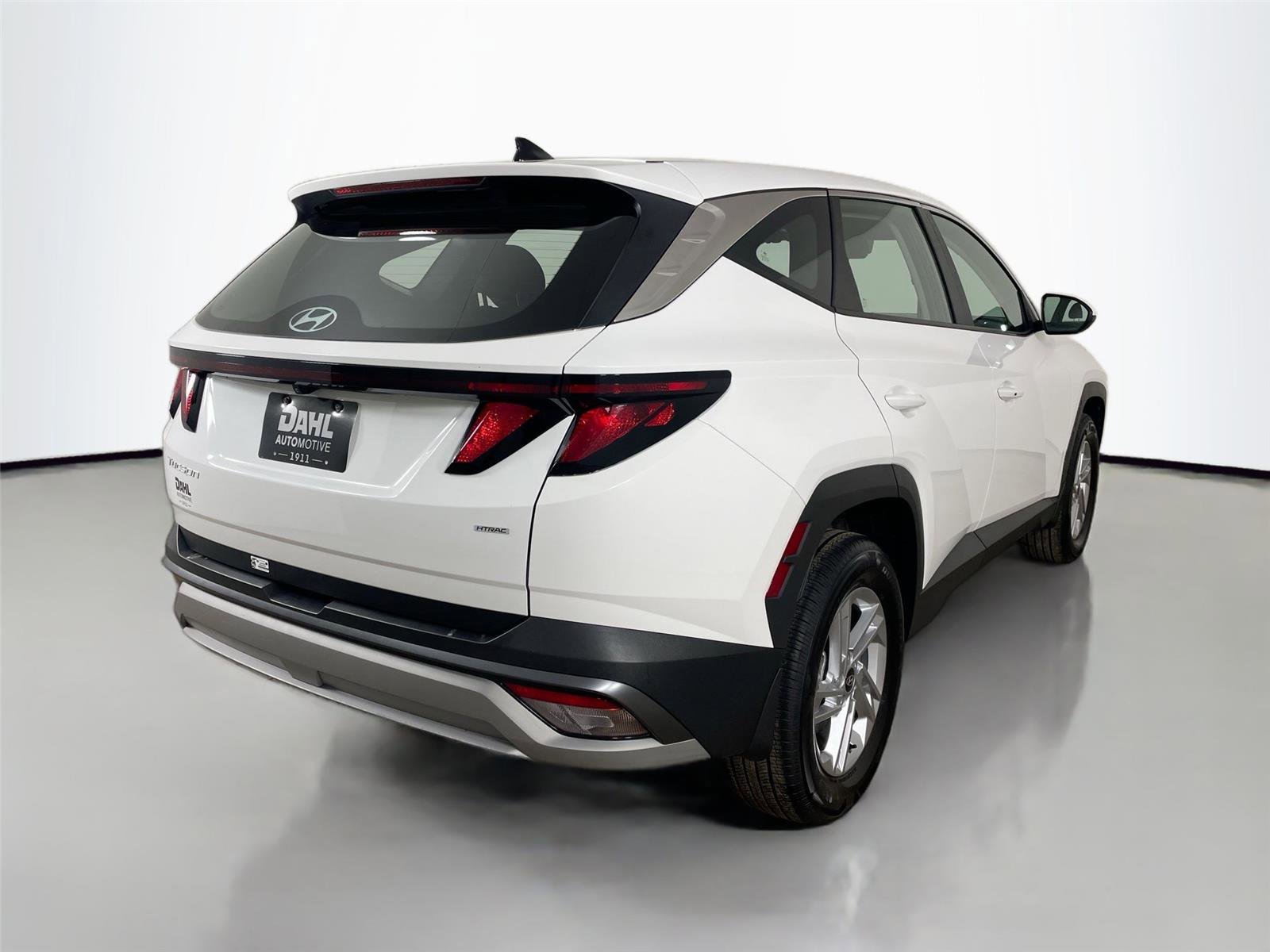 Used 2025 Hyundai Tucson SE image 13