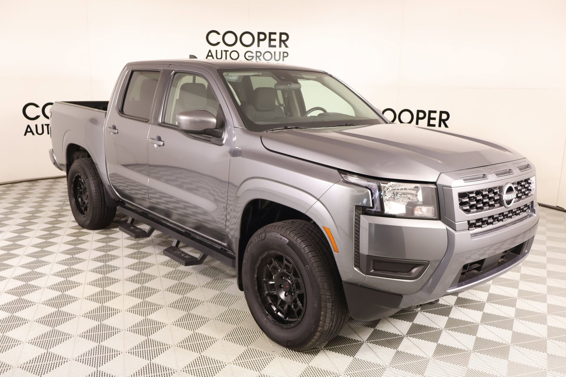 Used 2025 Nissan Frontier SV