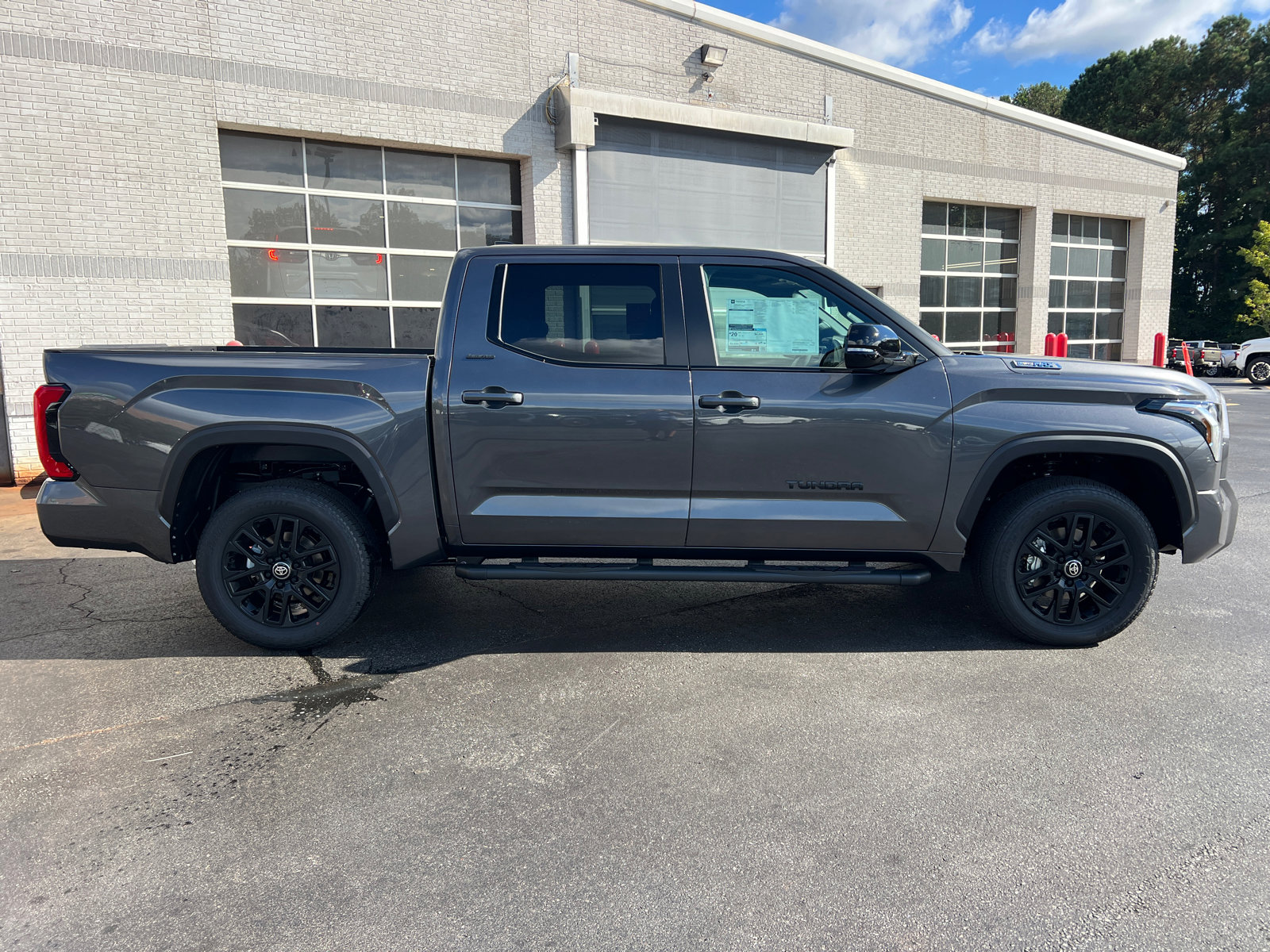 New 2026 Toyota Tundra Limited image 2