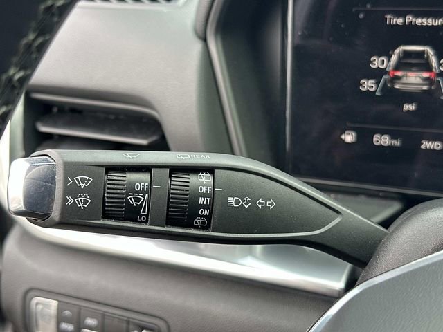 Used 2025 GMC Terrain Elevation image 30