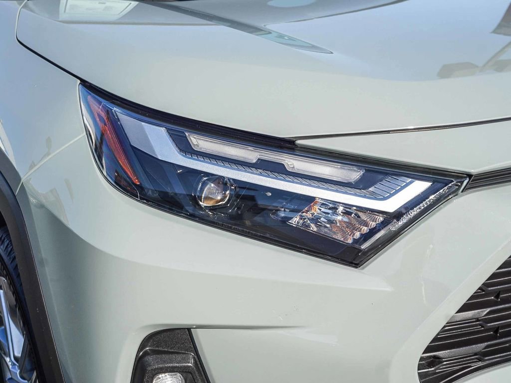 Used 2023 Toyota RAV4 XLE Premium FWD image 10