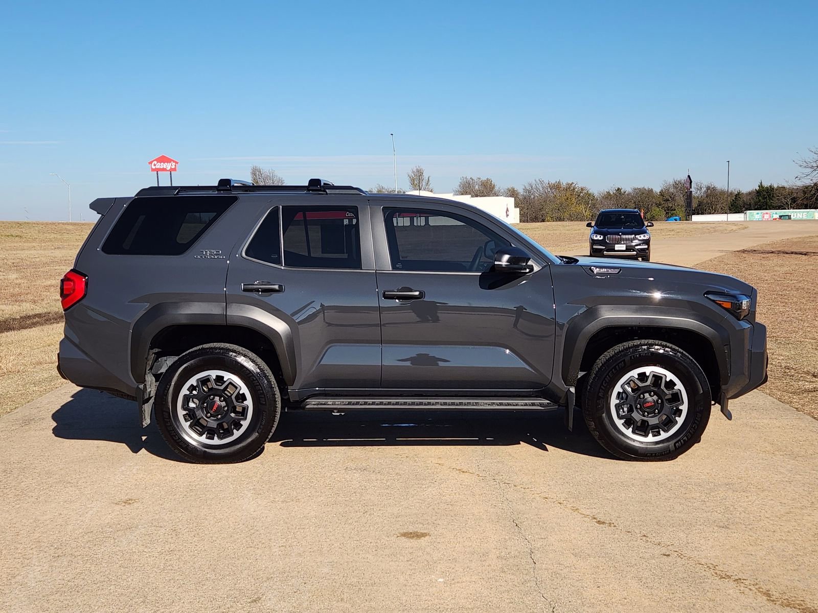 Used 2025 Toyota 4Runner TRD Off-Road image 7