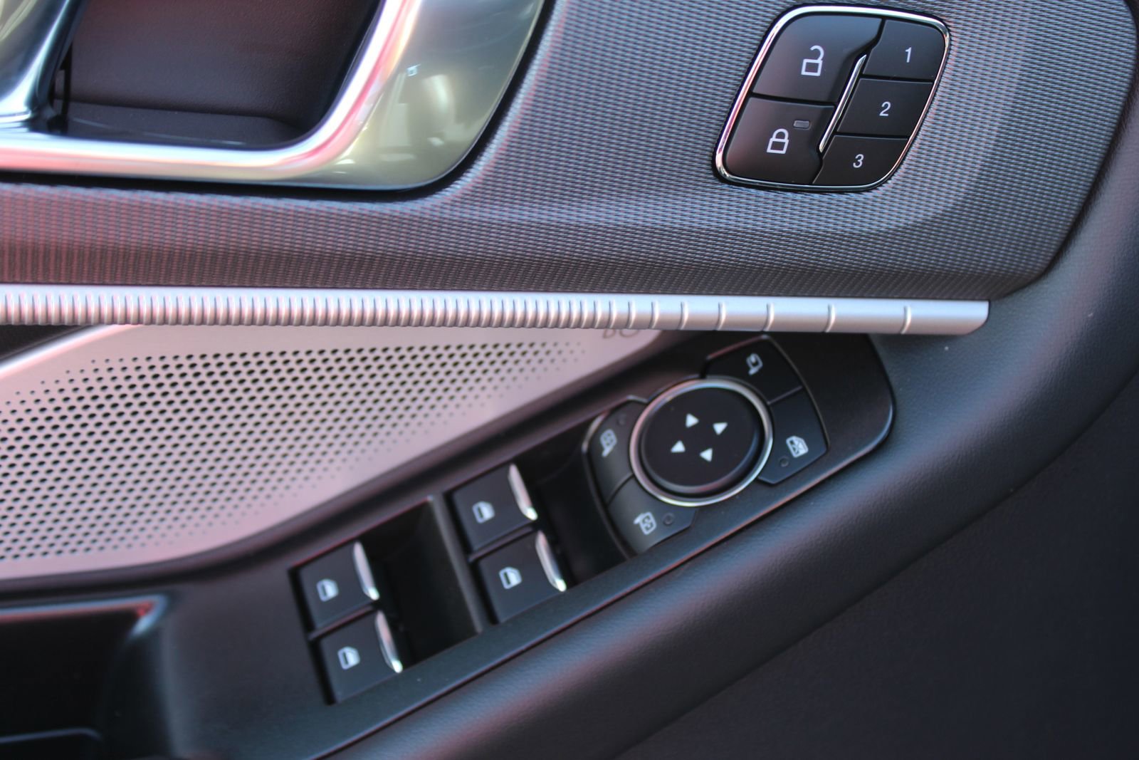 New 2026 Ford Explorer ST w/ Sun And Sound Package image 25