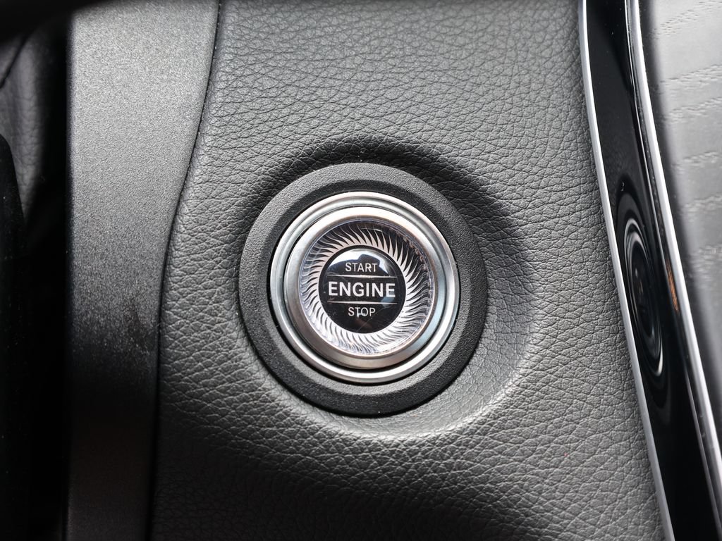 Used 2023 Mercedes-Benz C 300 Coupe image 23
