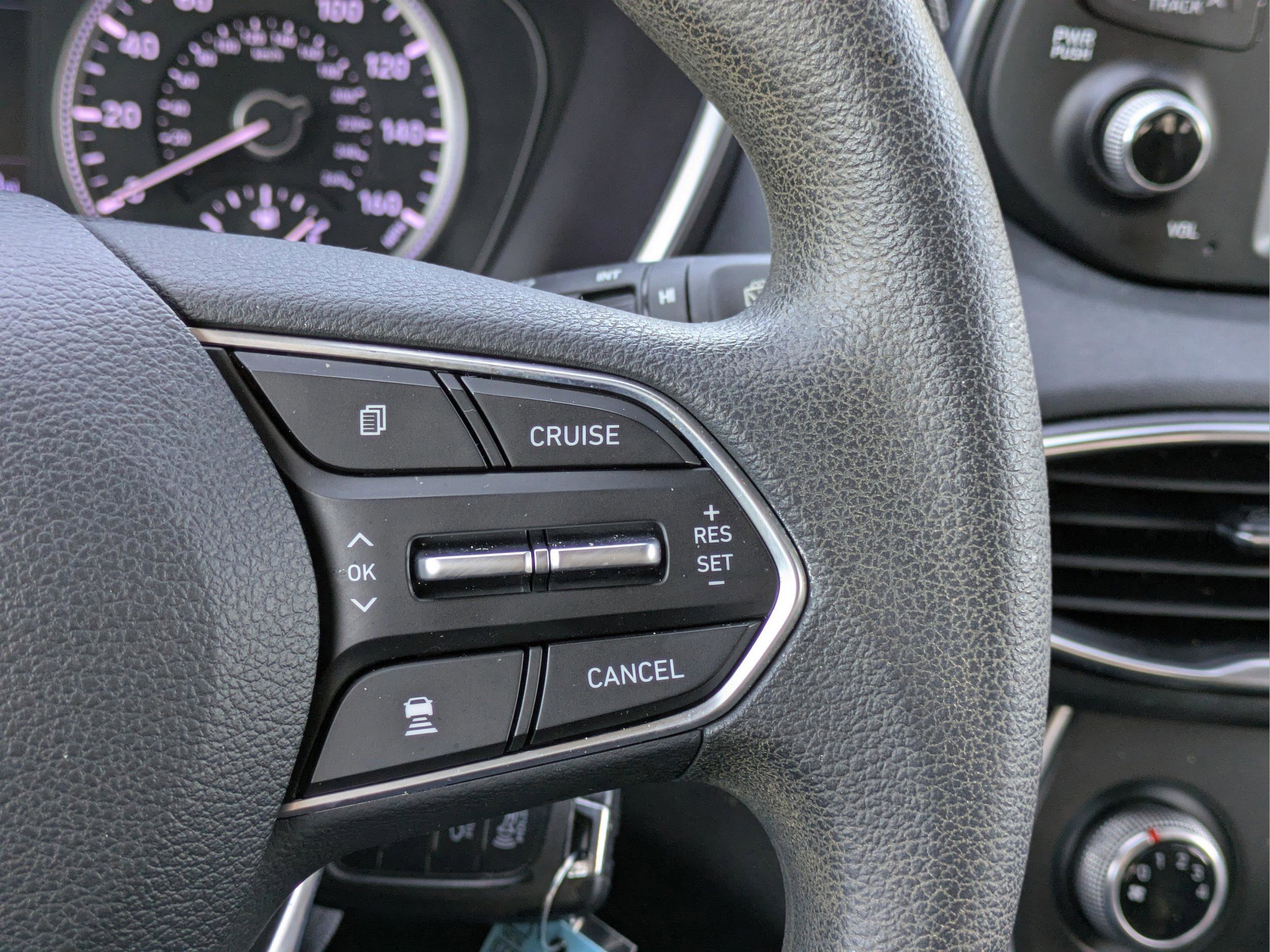 Used 2019 Hyundai Santa Fe SE image 25