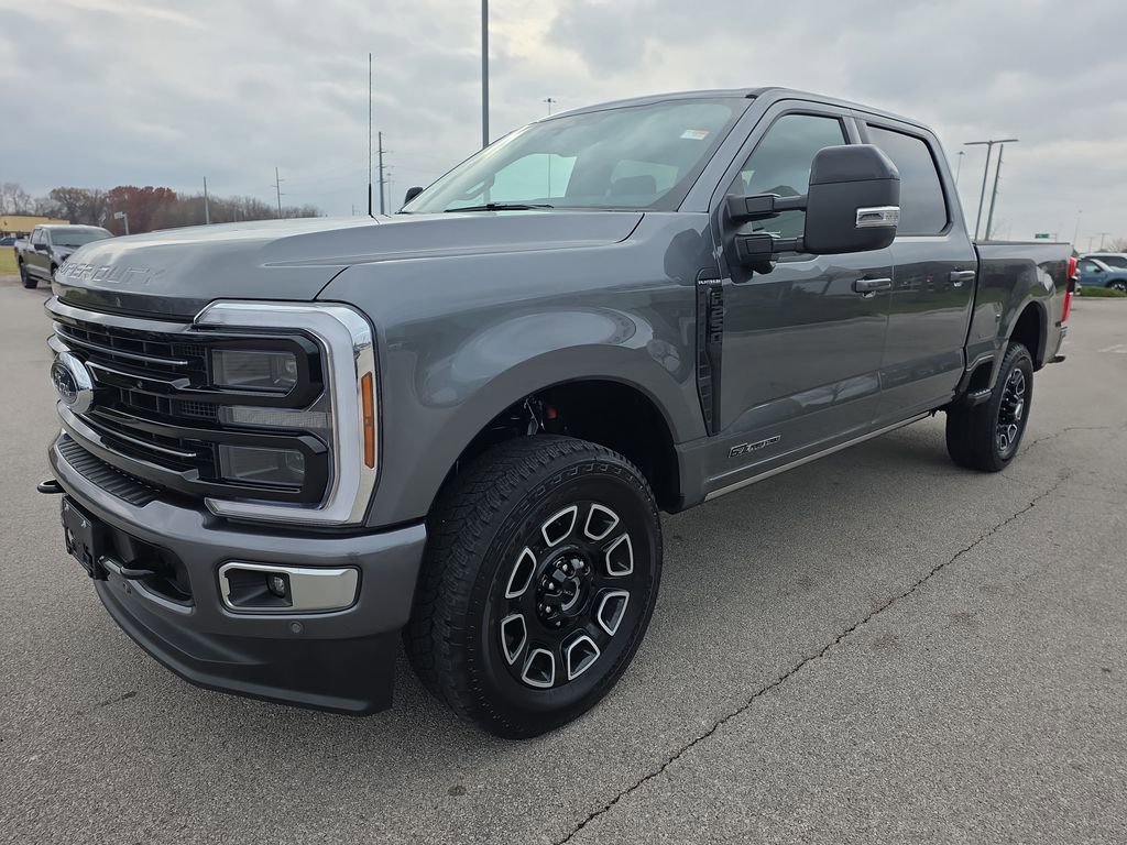 Used 2025 Ford F250 Platinum image 3