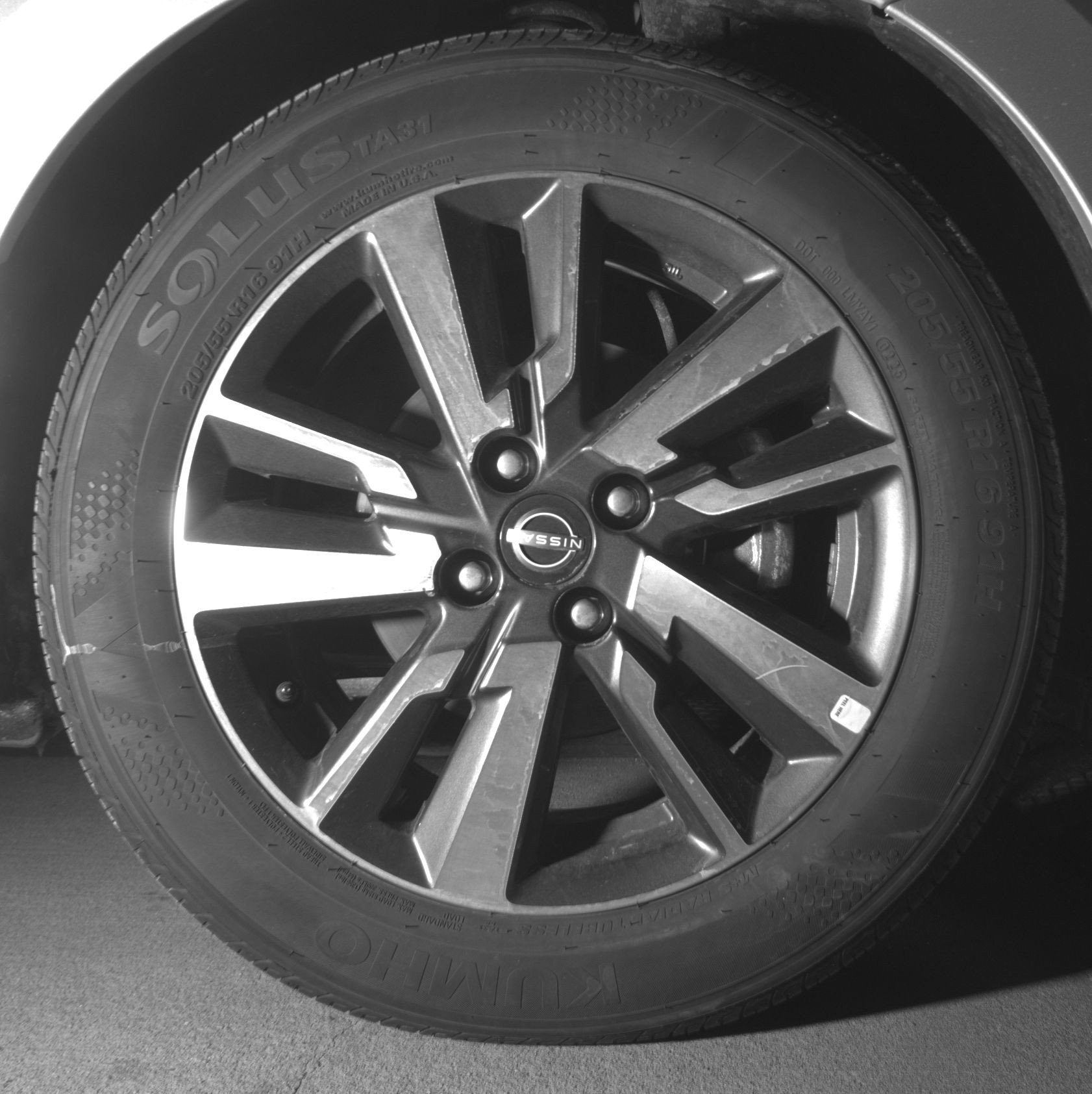 Used 2025 Nissan Versa SV FWD image 13