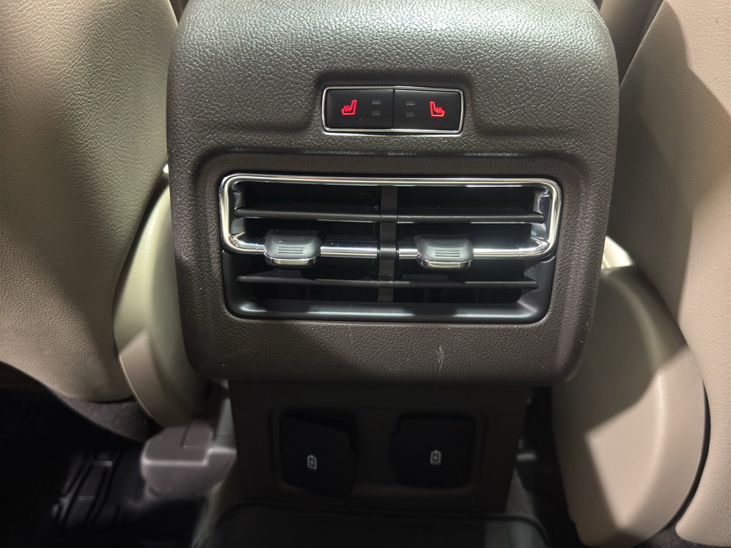 Used 2022 Lincoln Corsair Reserve w/ Equipment Group 201A image 12