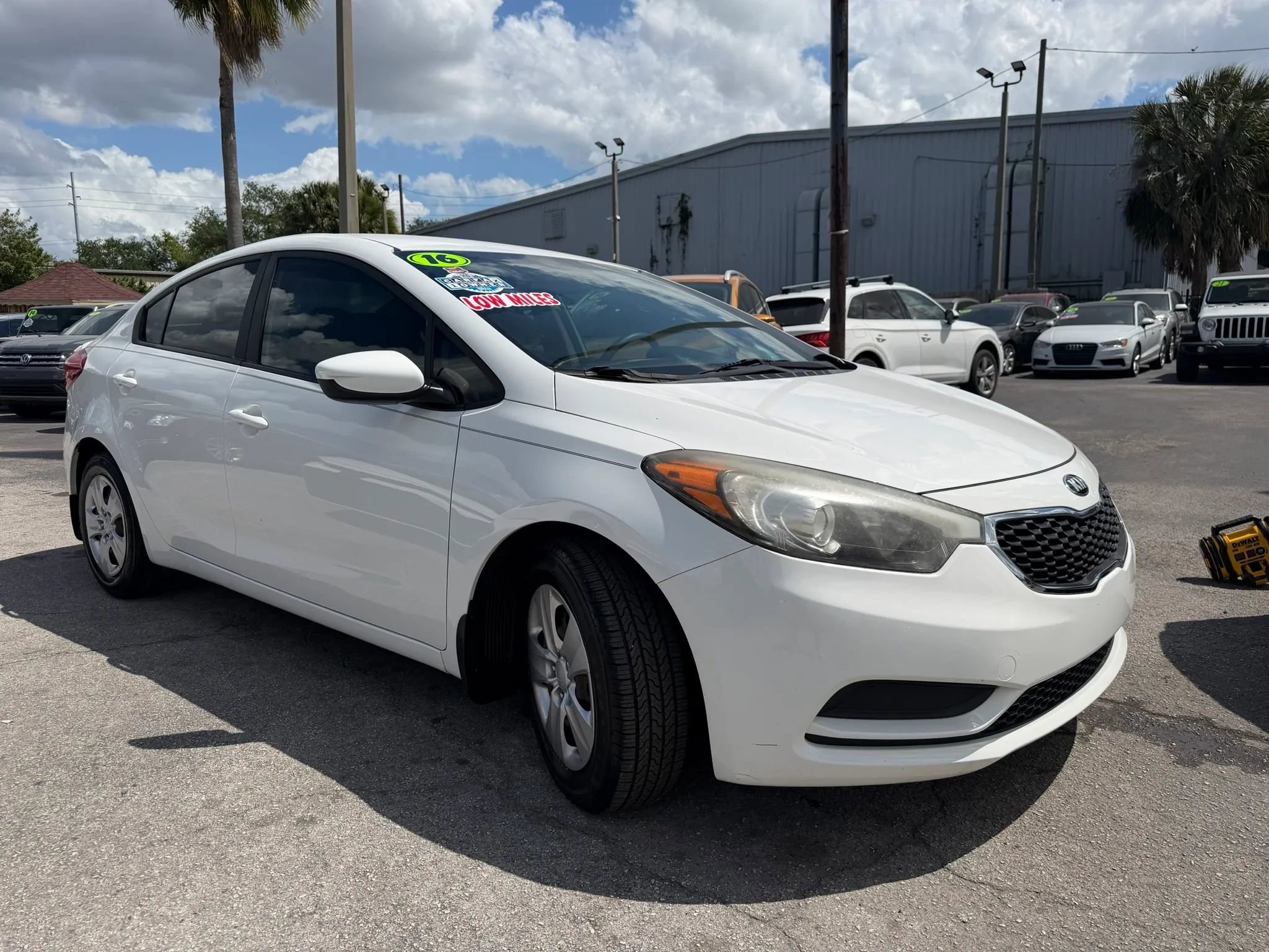 Used 2016 Kia Forte LX image 3