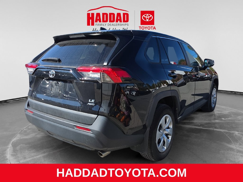 Used 2023 Toyota RAV4 LE AWD/4WD image 6