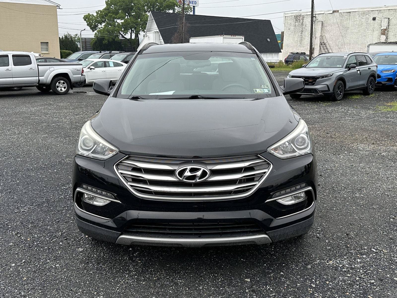 Used 2017 Hyundai Santa Fe Sport AWD/4WD image 3
