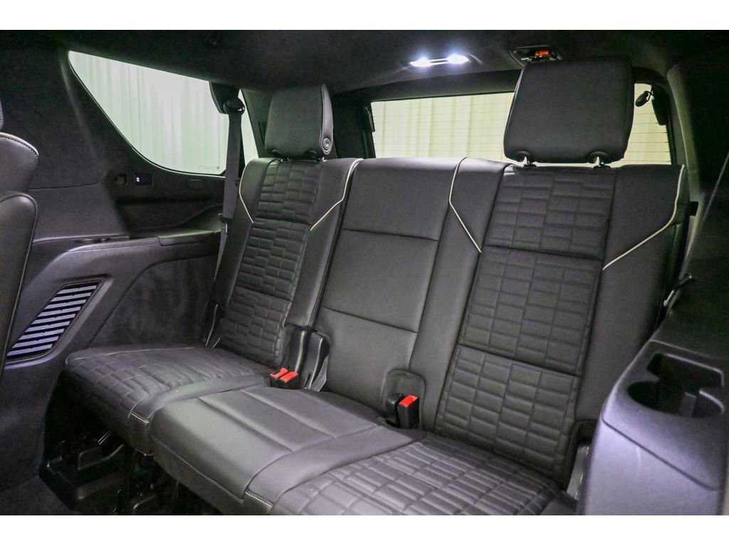 Used 2022 Cadillac Escalade Sport Platinum w/ Heavy-Duty Trailer Package image 22