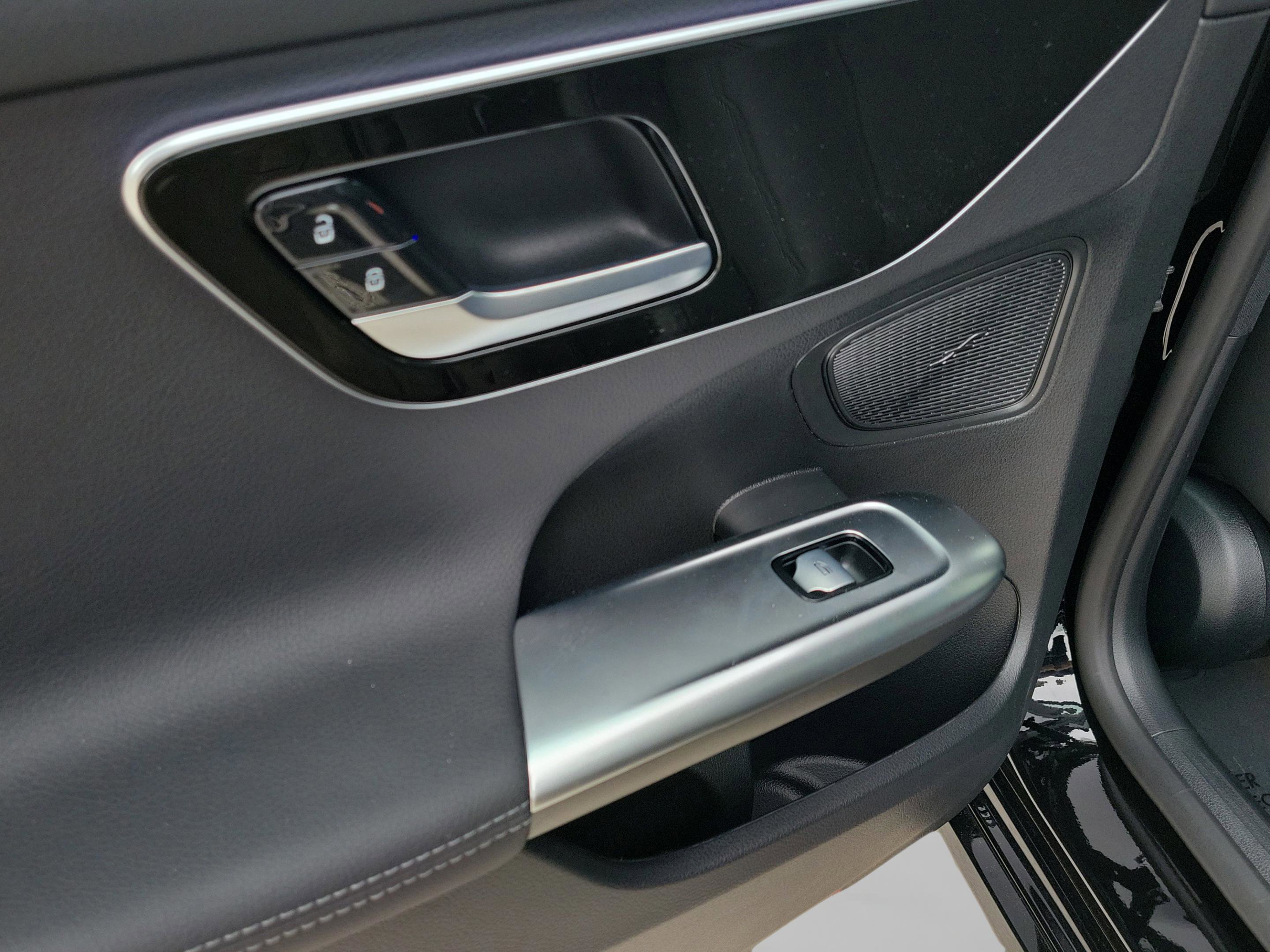 Certified 2026 Mercedes-Benz C 300 Sedan image 28