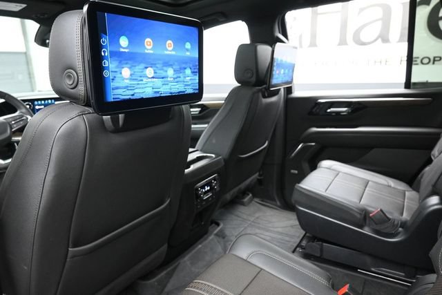 Used 2025 Chevrolet Tahoe High Country AWD/4WD image 26
