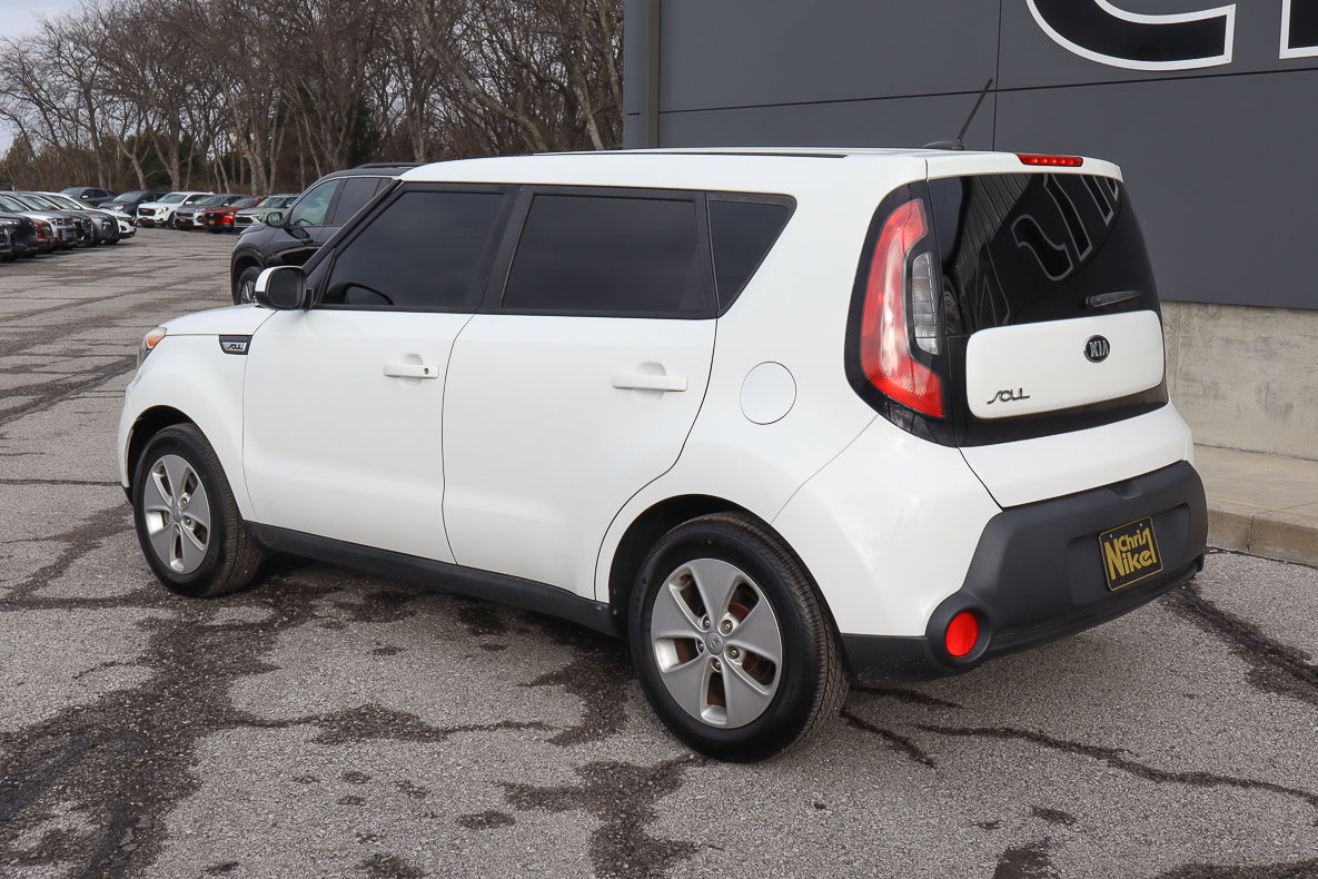 Used 2016 Kia Soul FWD image 6