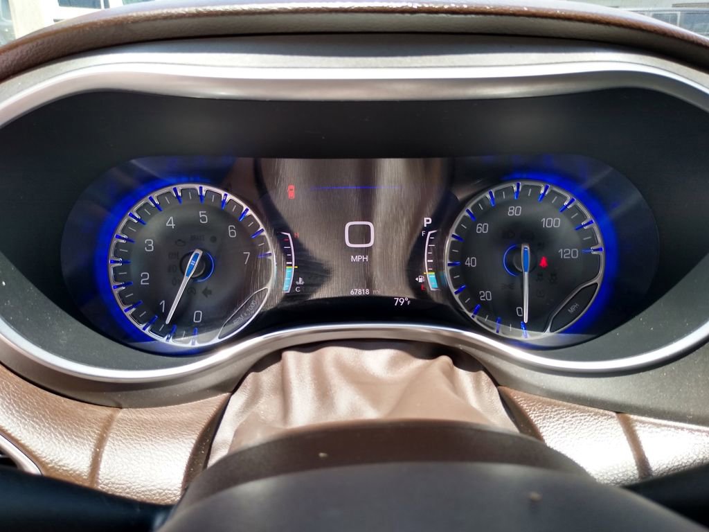 Used 2019 Chrysler Pacifica Touring-L Plus w/ Advanced Safetytec Group FWD image 33
