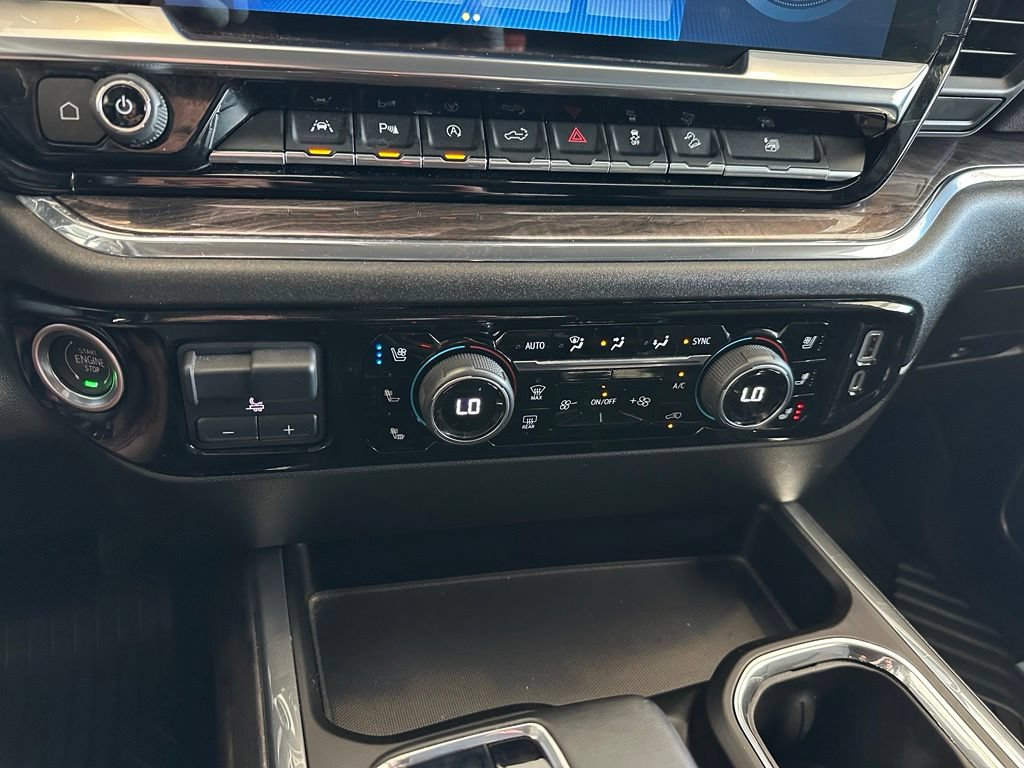 Used 2023 Chevrolet Silverado 1500 LTZ AWD/4WD image 25