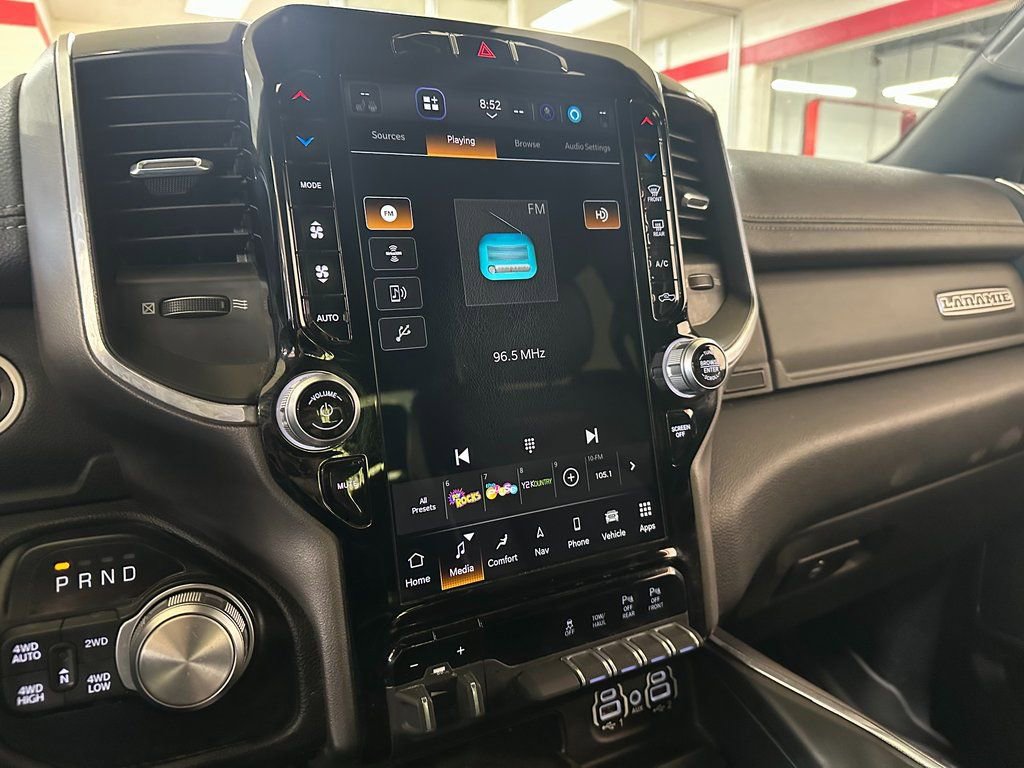 Used 2022 RAM 1500 Laramie AWD/4WD image 23