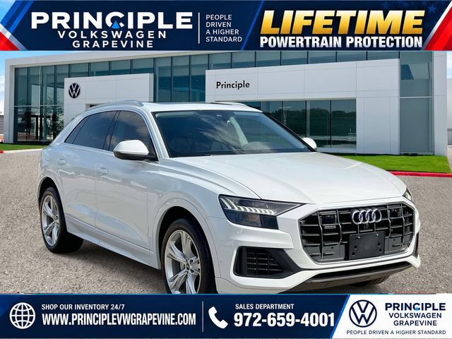 Used 2023 Audi Q8 Premium w/ Convenience Package AWD/4WD image 2