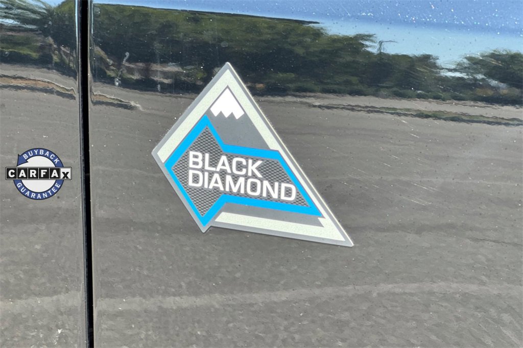 Used 2022 Ford Bronco Black Diamond image 10