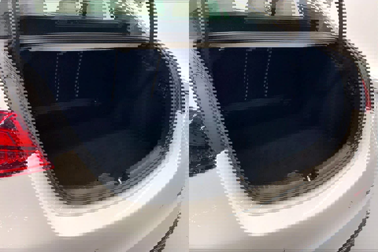 Certified 2023 Mercedes-Benz C 300 Sedan image 16