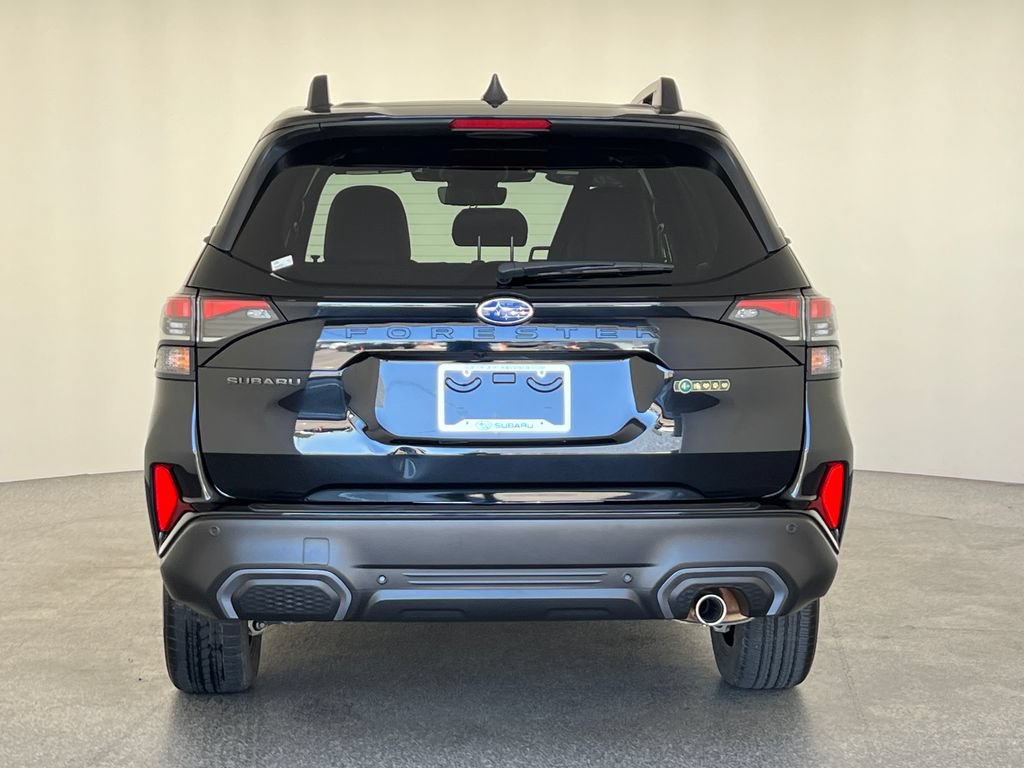 Used 2025 Subaru Forester Limited w/ Popular Package #2 AWD/4WD image 5