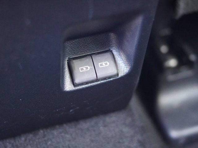 Used 2024 Toyota 4Runner TRD Off-Road Premium AWD/4WD image 46