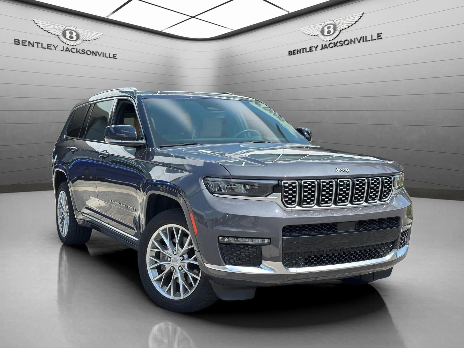 Used 2023 Jeep Grand Cherokee L Summit w/ Luxury Tech Group V