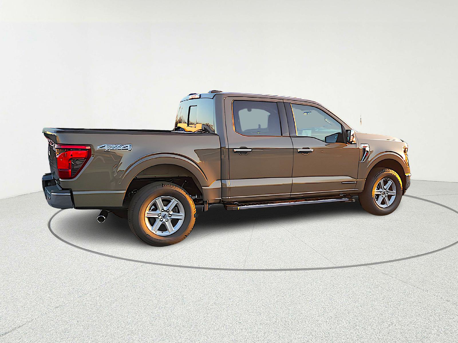 New 2025 Ford F150 XLT w/ Equipment Group 302A MID image 7